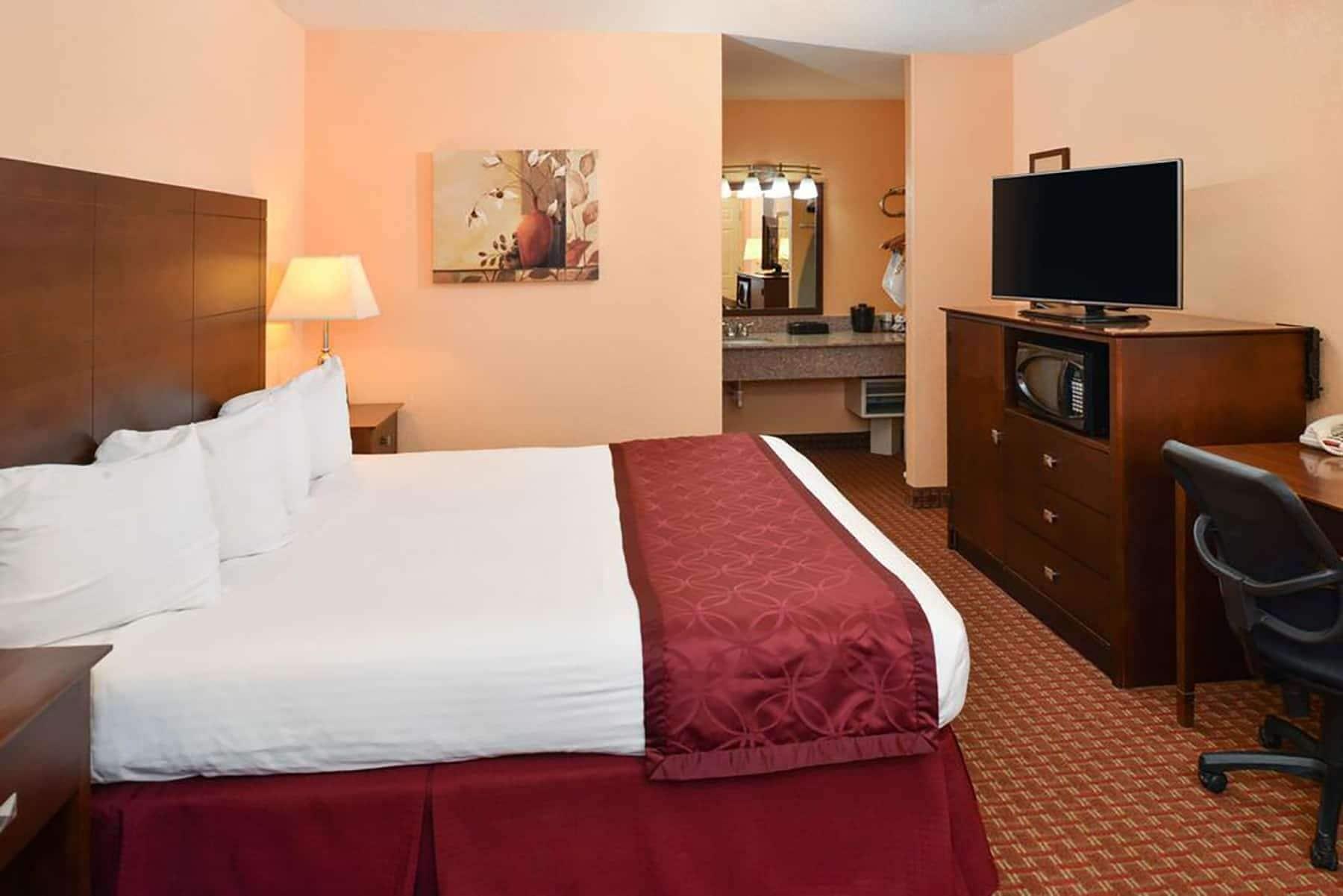 Days Inn By Wyndham Whitmore Lake Zewnętrze zdjęcie