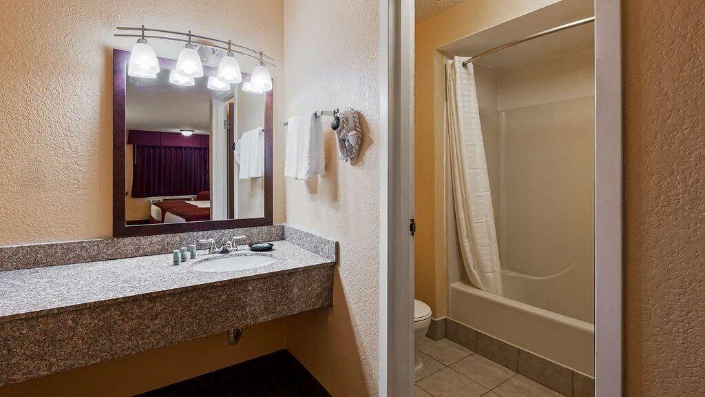Days Inn By Wyndham Whitmore Lake Ann Arbor Brighton Zewnętrze zdjęcie