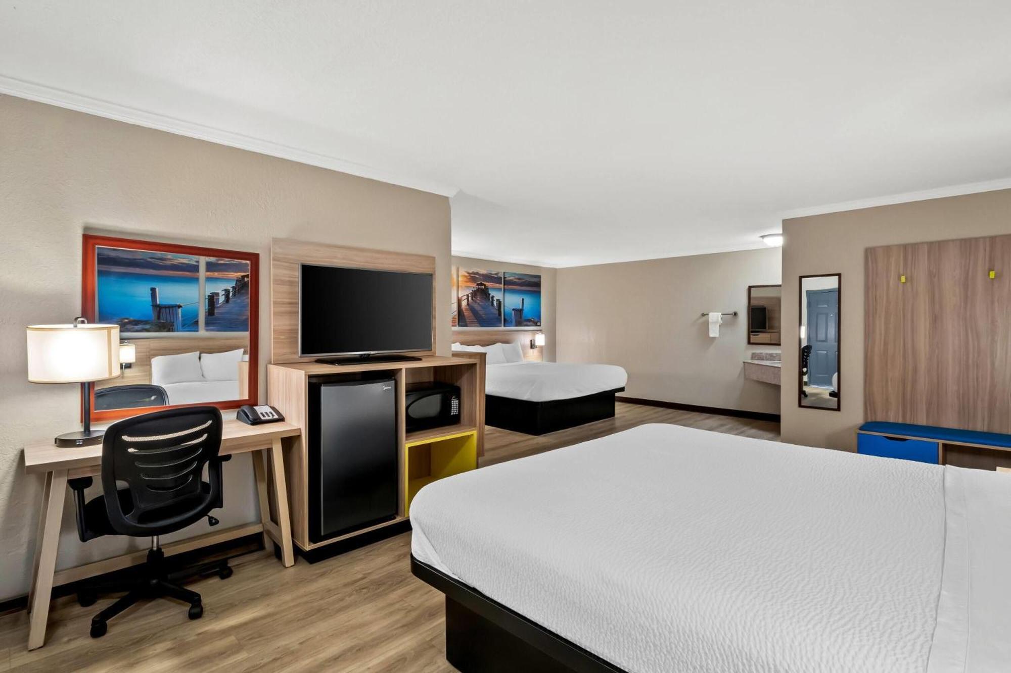 Days Inn By Wyndham Whitmore Lake Ann Arbor Brighton Zewnętrze zdjęcie