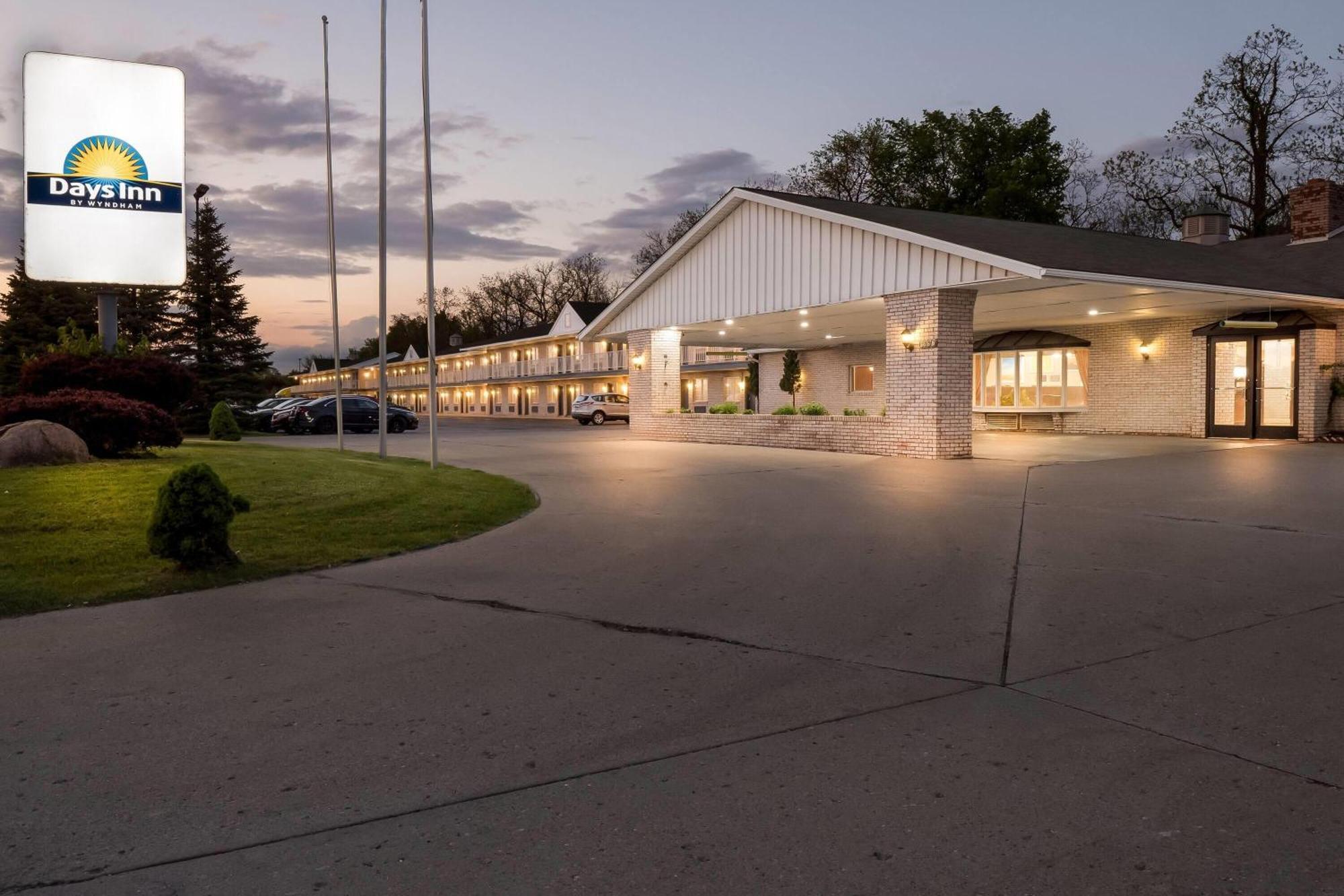 Days Inn By Wyndham Whitmore Lake Ann Arbor Brighton Zewnętrze zdjęcie