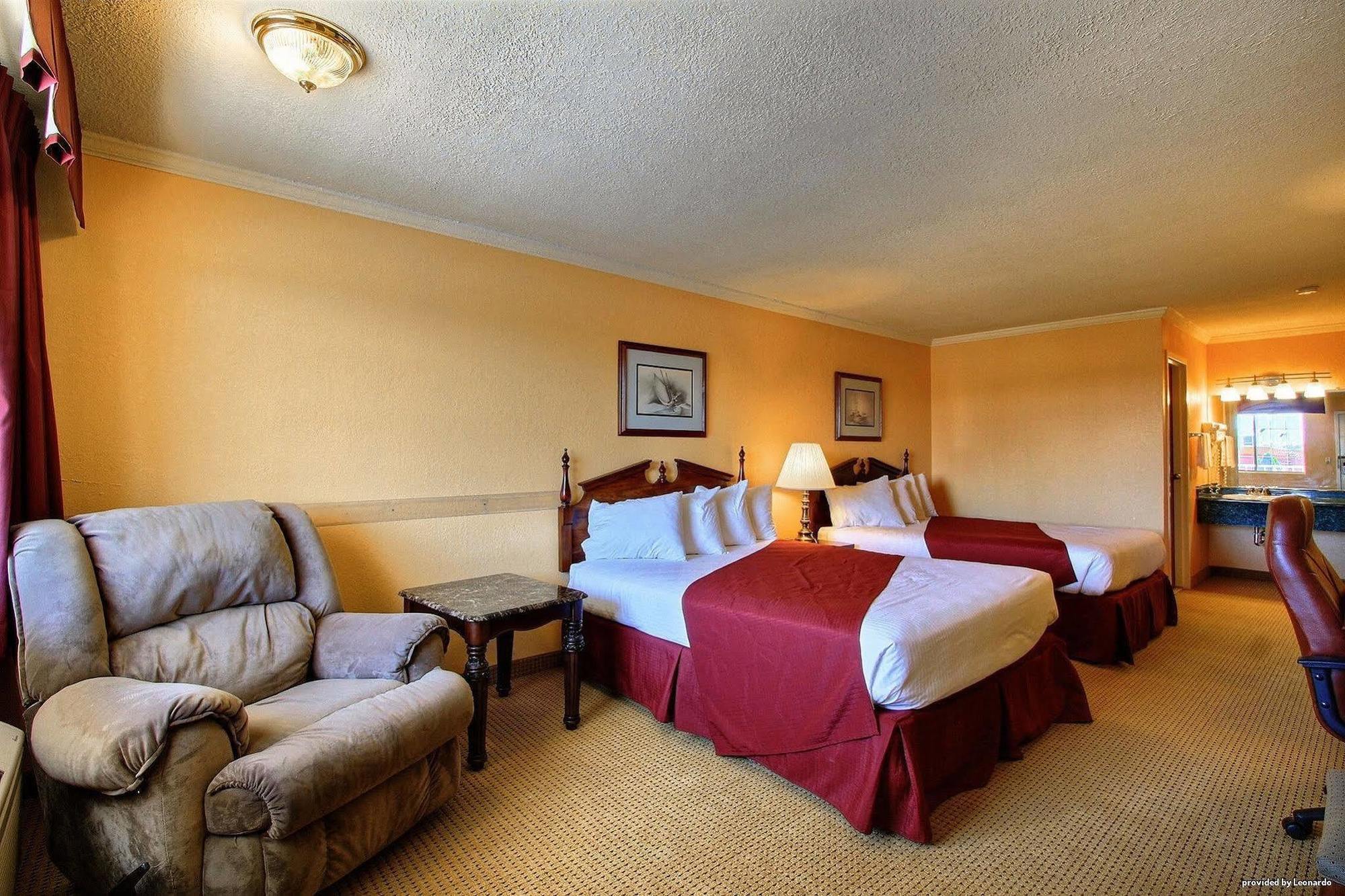 Days Inn By Wyndham Whitmore Lake Zewnętrze zdjęcie
